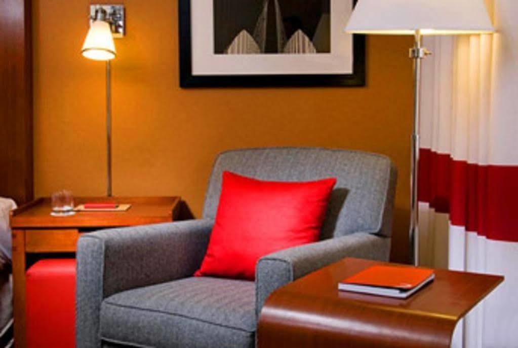 Four Points By Sheraton Winnipeg South Extérieur photo